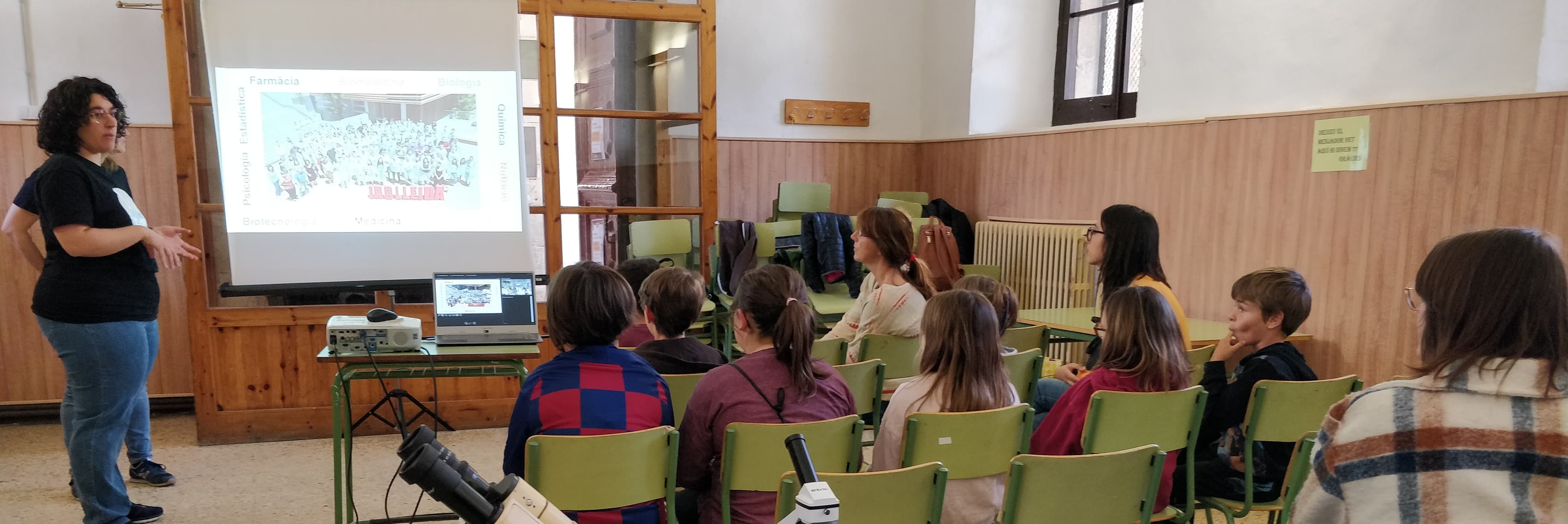 L’IRBLleida busca apropar la ciència a la gent gran amb tallers pràctics i científics