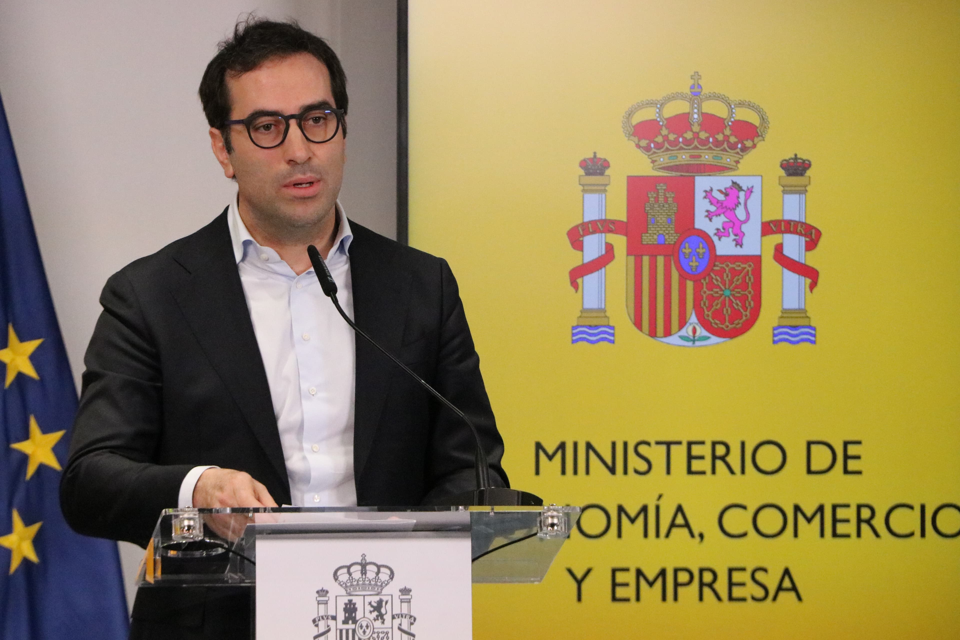El ministre d’Economia, Carlos Cuerpo, ha descartat recuperar la bonificació de 20 cèntims del carburant