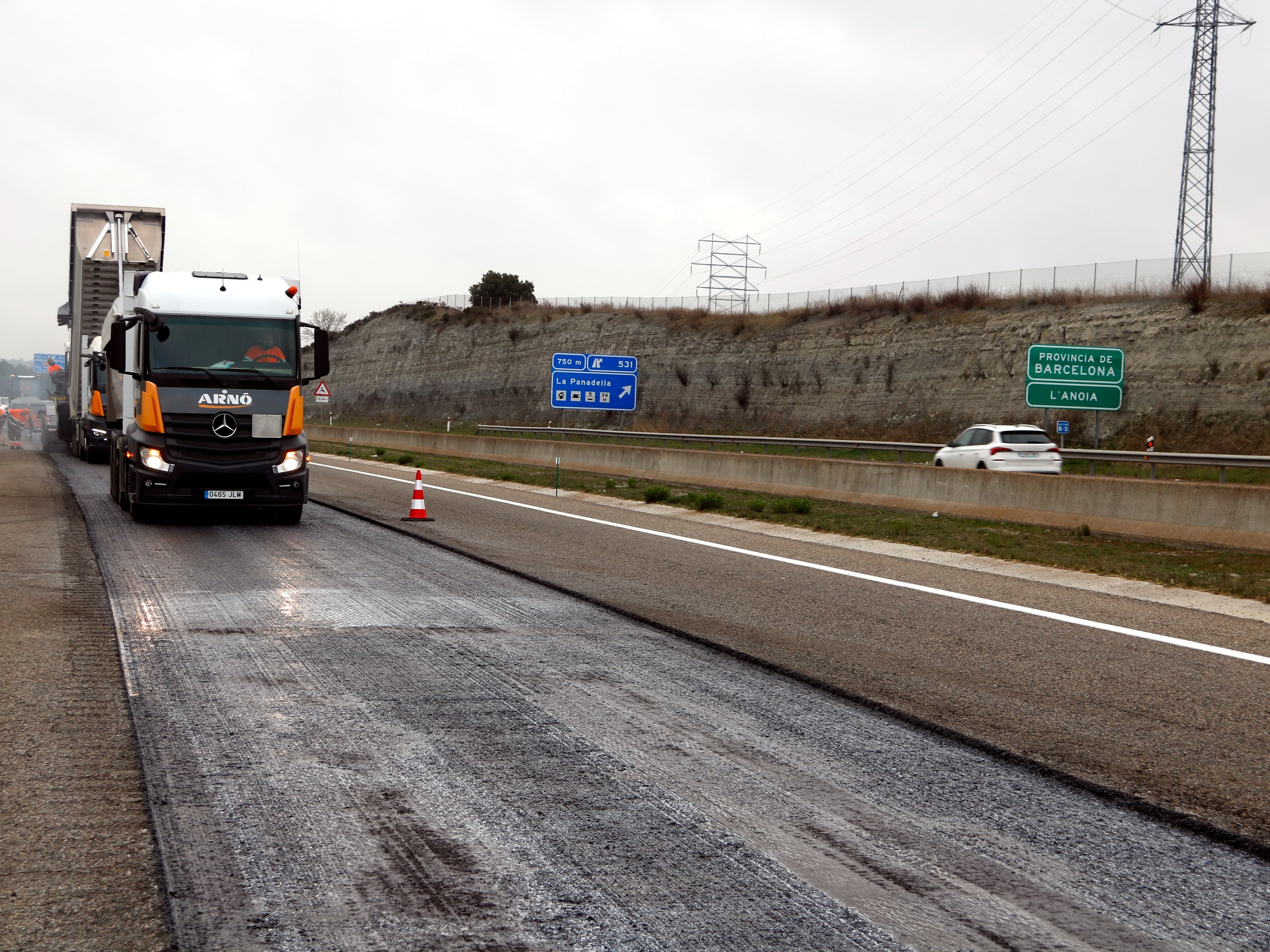 Finalitzen aquest dijous les obres per rehabilitar el ferm a l'A-2 entre la Segarra i l'Urgell