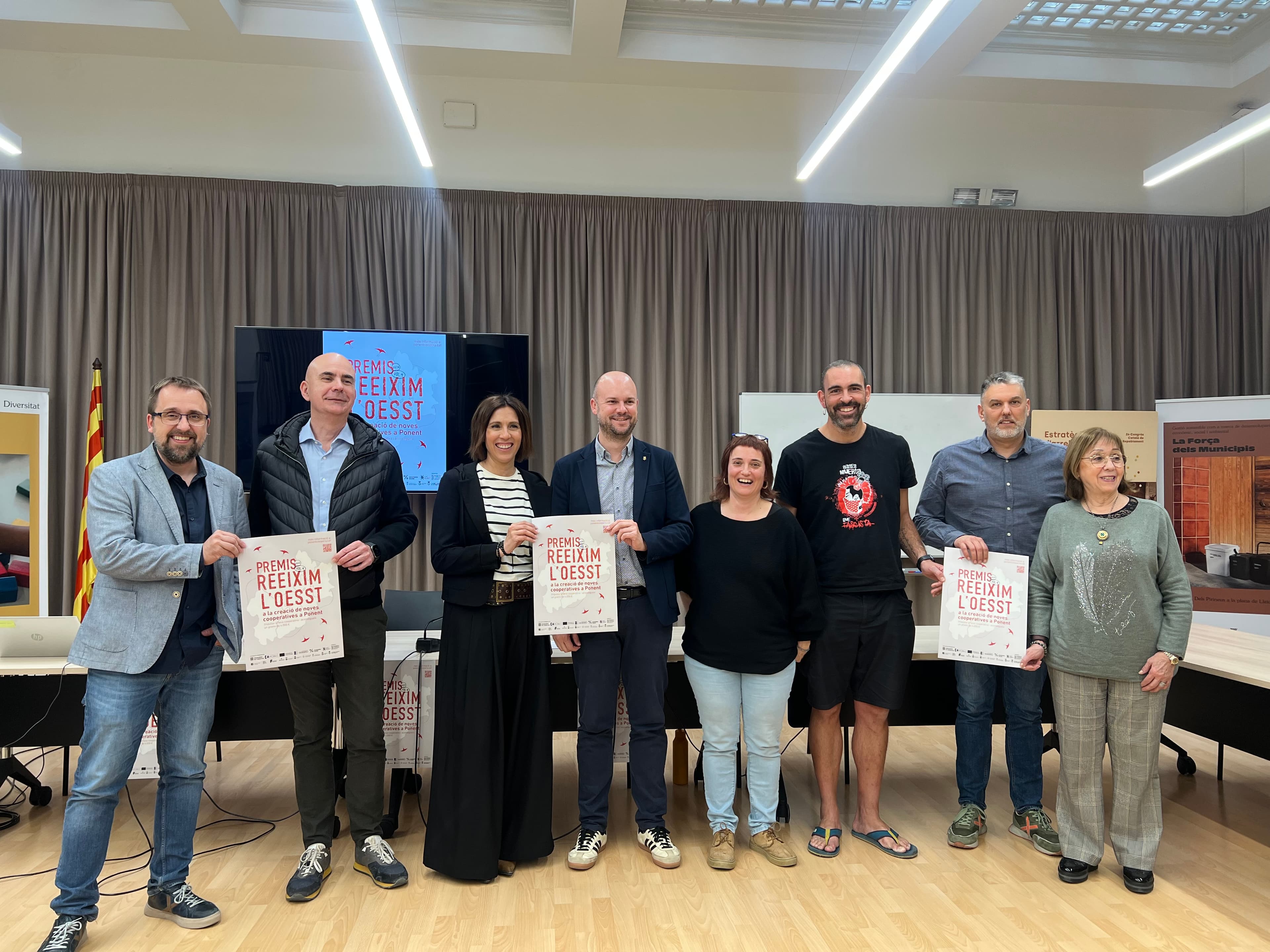 La quarta edició dels Premis Reeixim L'OESST mobilitzarà fins a 48.000 euros