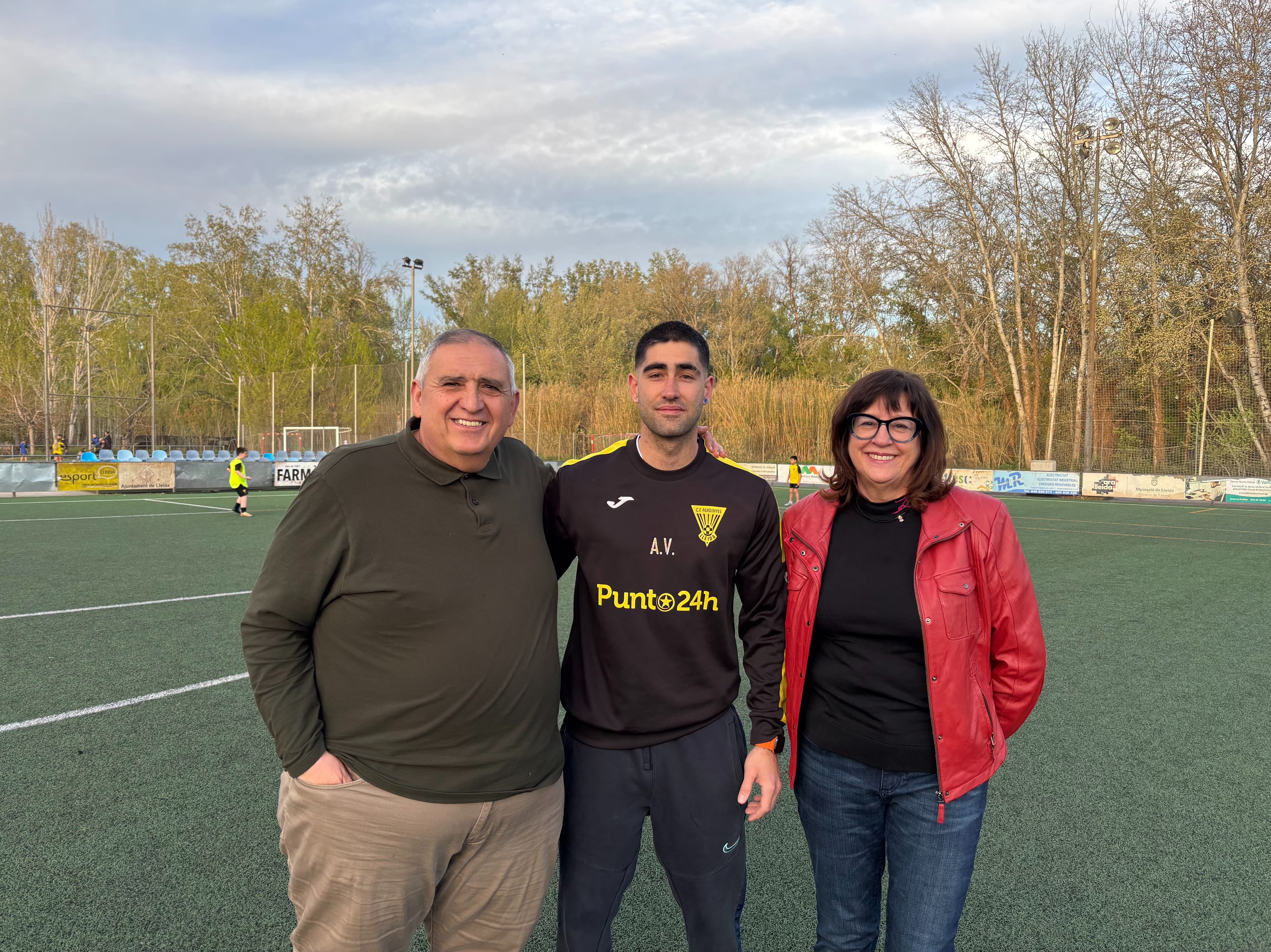 Robert Martínez se suma al projecte d’Òmnium en col·laboració amb el CF Pardinyes per potenciar el català al futbol