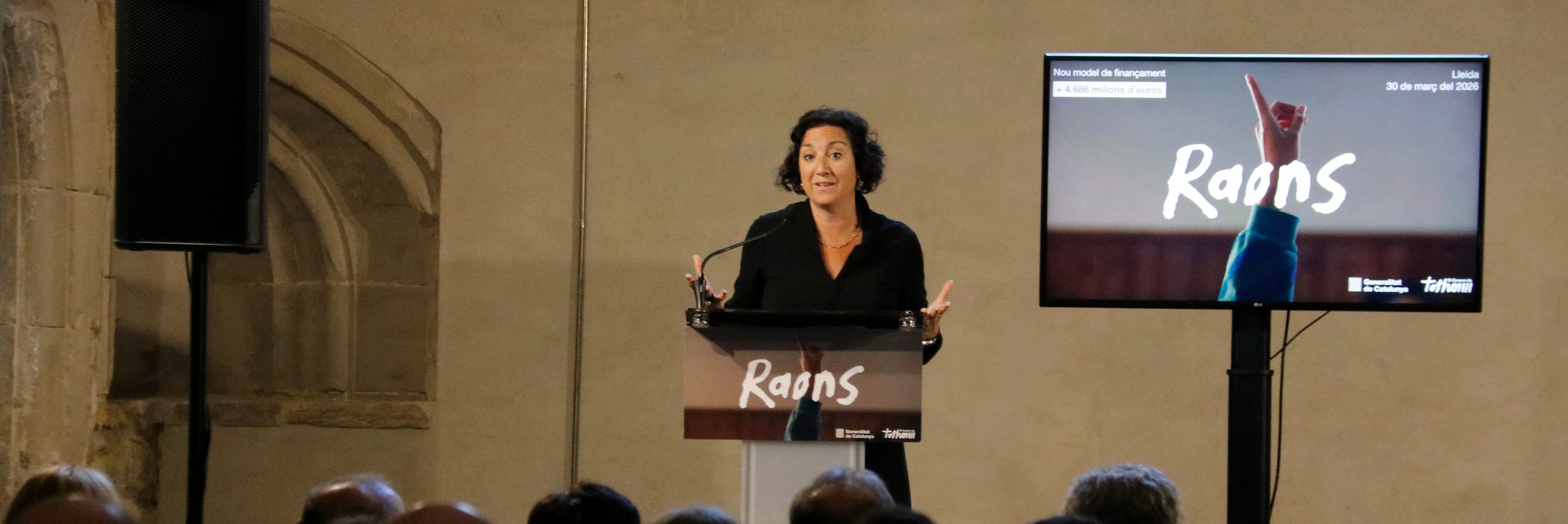 La consellera d'Economia i Finances, Alícia Romero, defensa la millora que suposarà el nou finançament en el món local