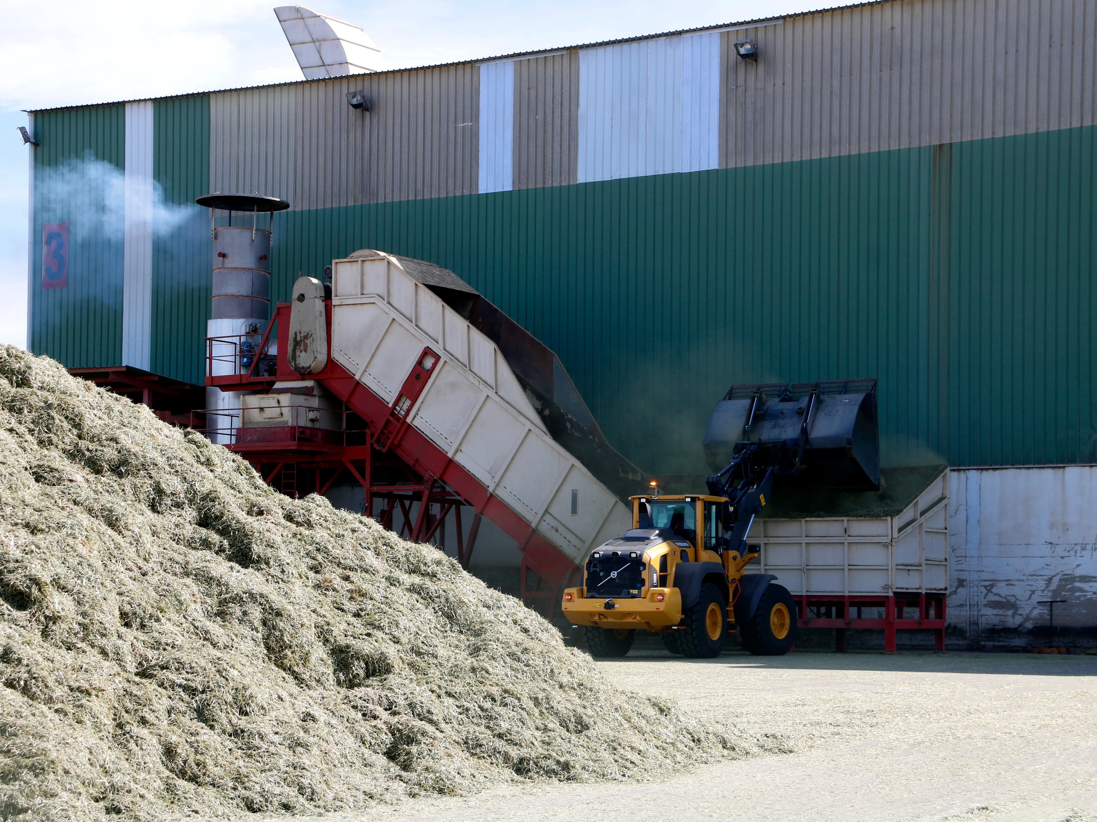 El sector farratger té uns 2.000 contenidors bloquejats per culpa de la guerra a l’Orient Mitjà