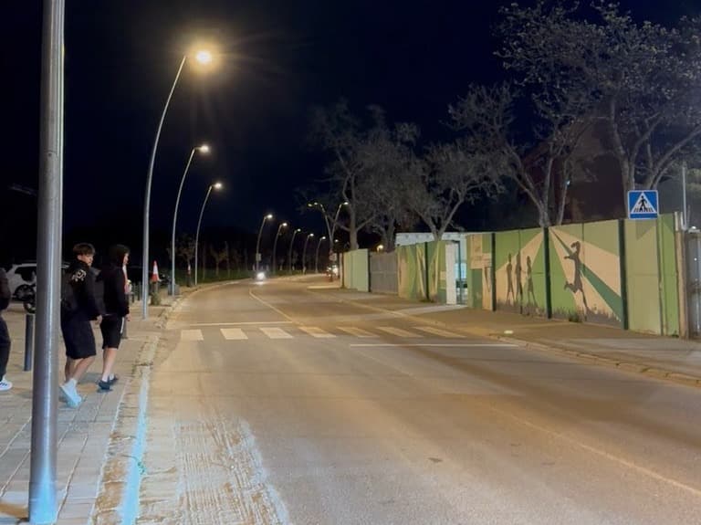 Finalitza la renovació de l’enllumenat al carrer Ferran el Catòlic de la Mariola