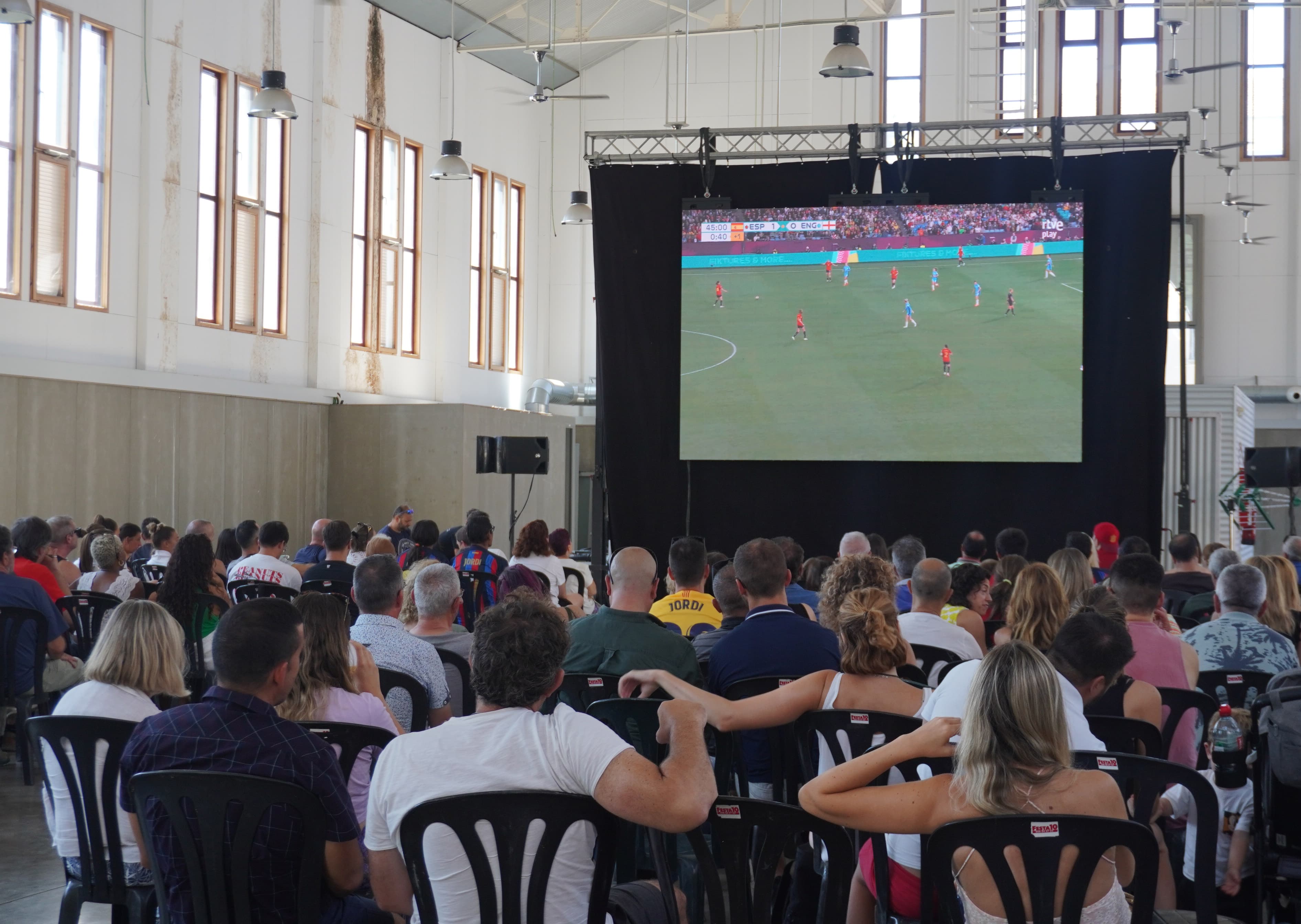 Entitats marroquines a Lleida demanen a la Paeria una pantalla gegant per seguir dijous el partit del Mundial de futbol