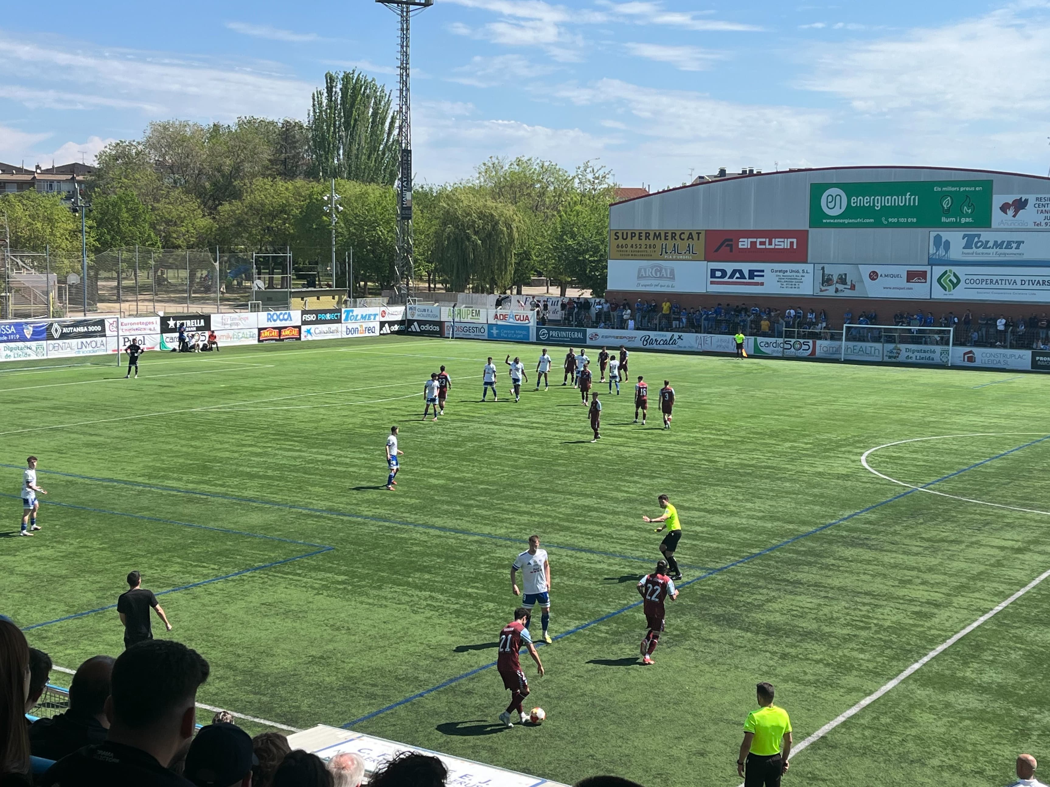 Lleida i Mollerussa empaten a zero el derbi lleidatà