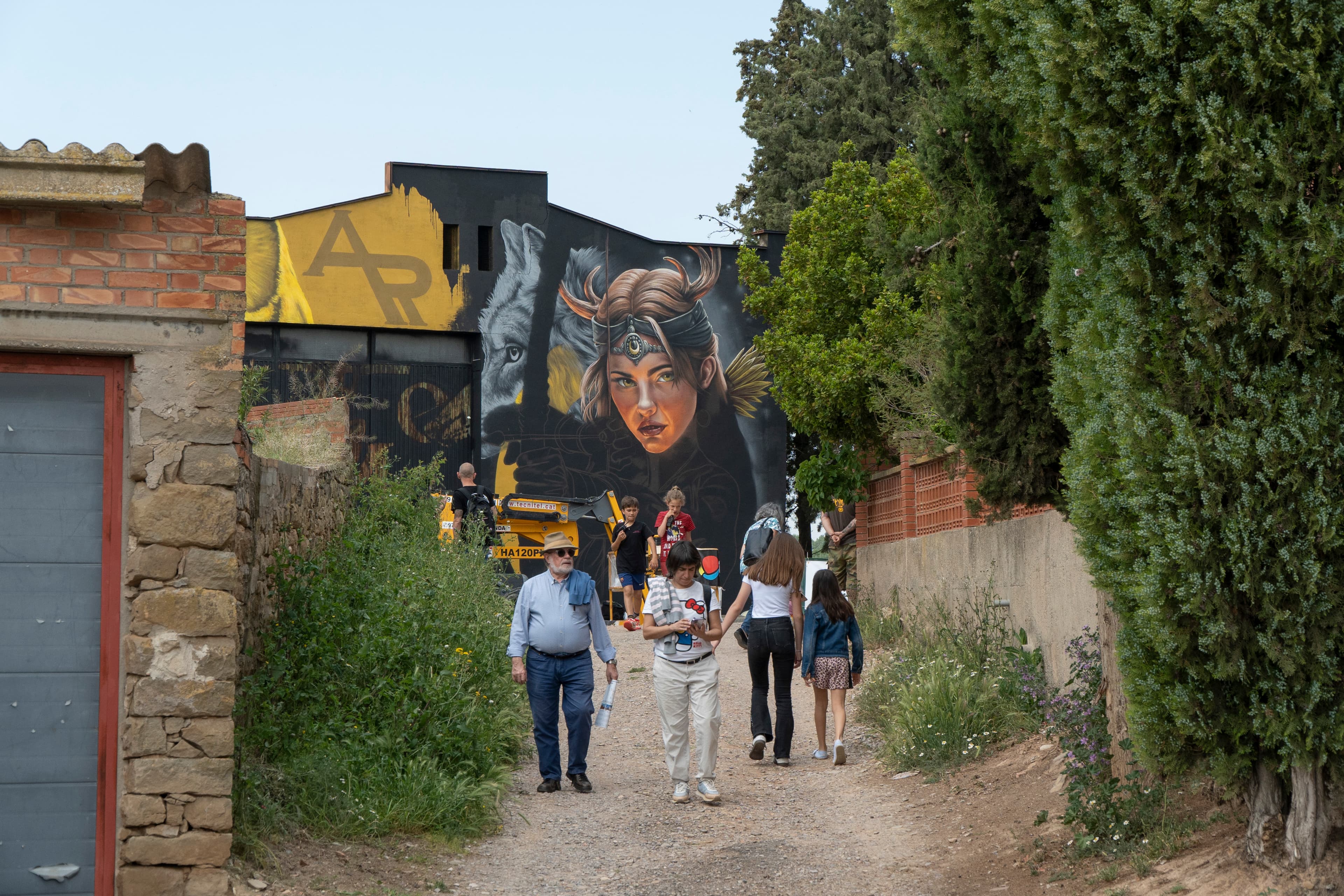 Penelles escalfa motors per una nova edició del GarGar amb muralistes d’arreu d’Europa i Catalunya