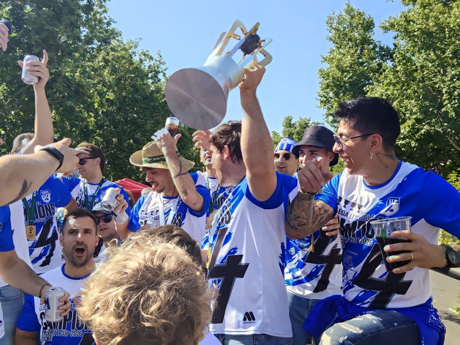 El Pons Lleida pren els carrers de la capital del Segrià per celebrar la 4ta WS Europe Cup