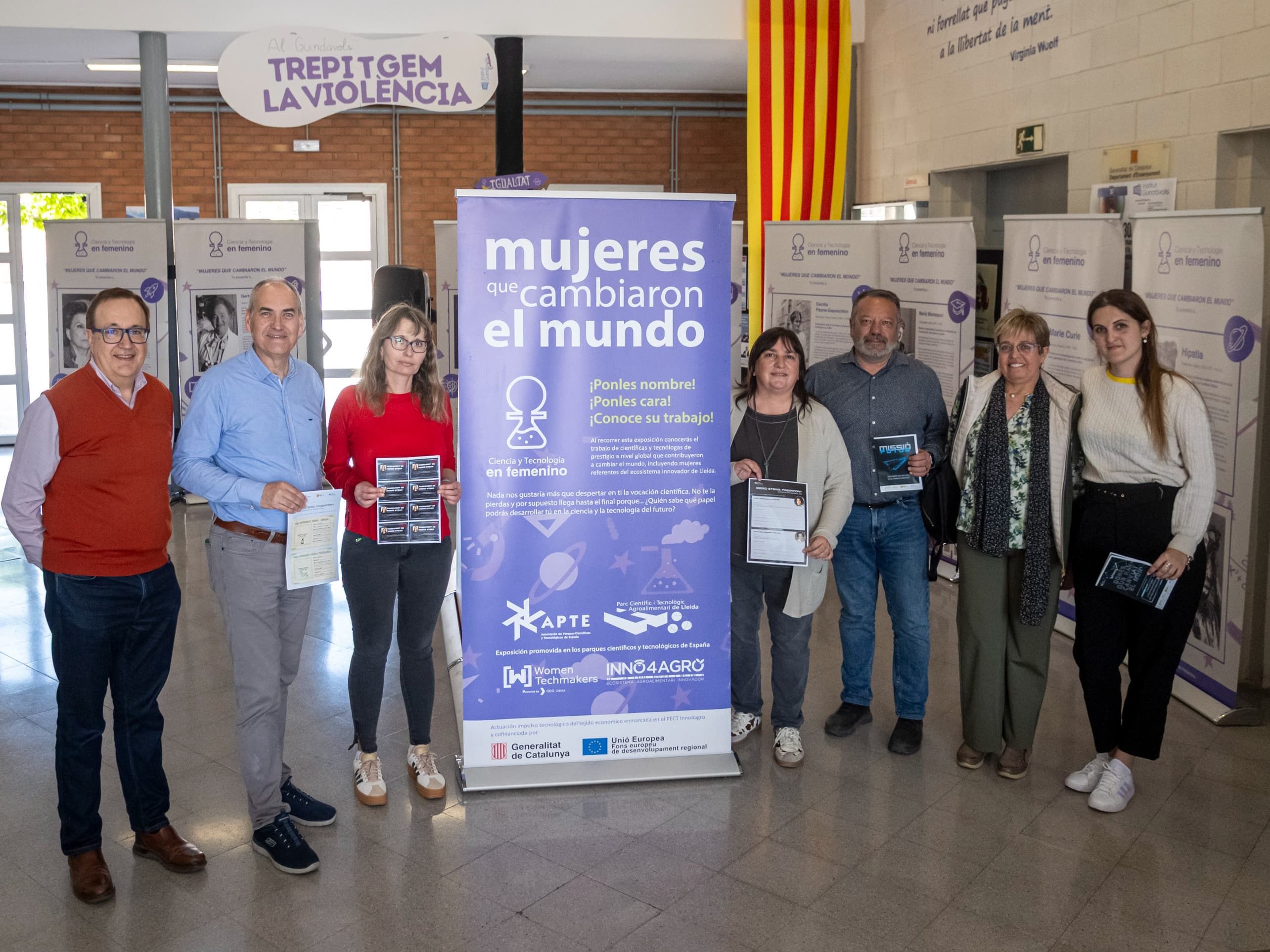 El Guindàvols impulsa les vocacions STEAM amb una exposició sobre dones referents