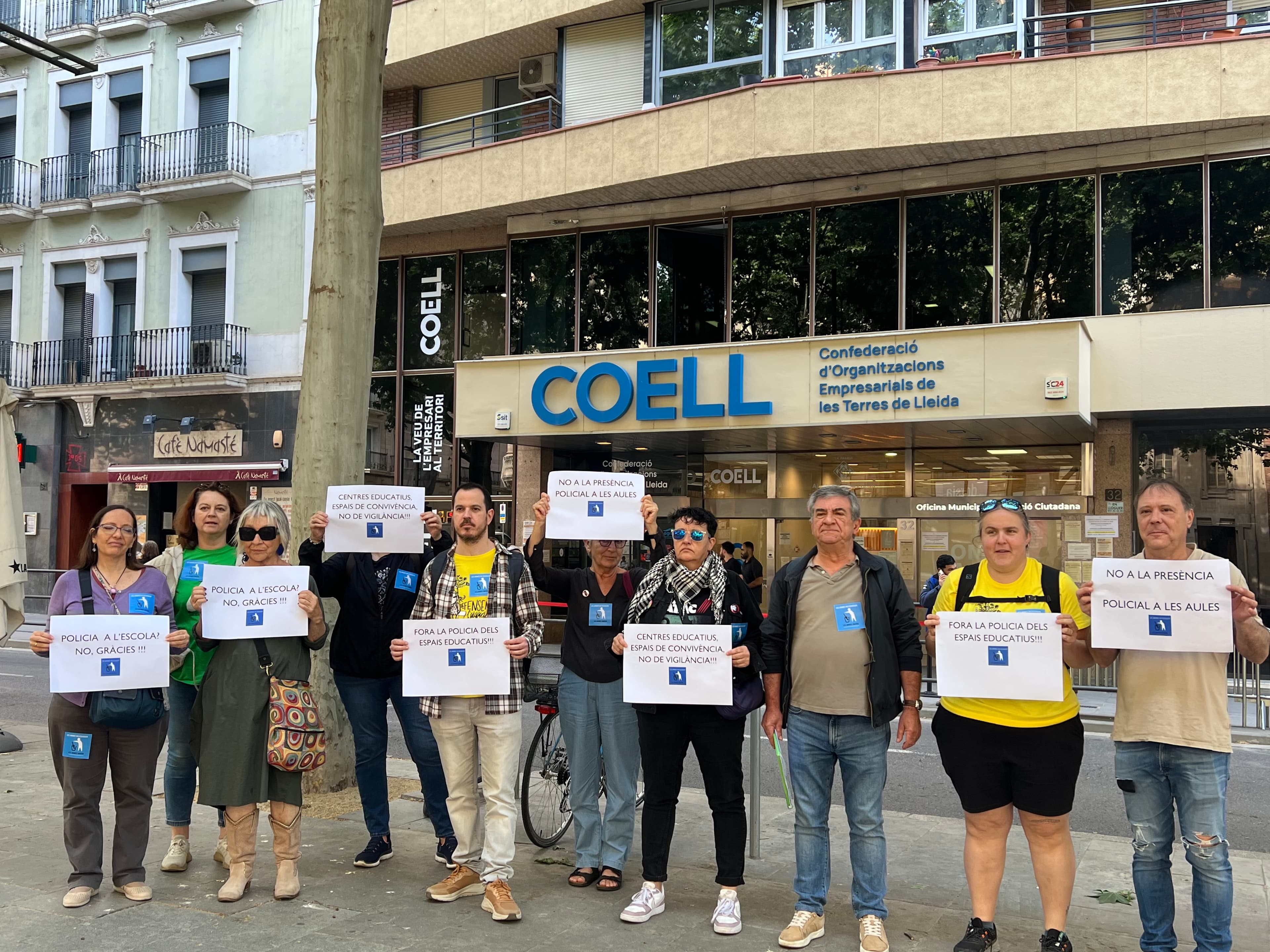 Desmilitaritzem l’Educació Lleida denuncia el pla pilot del Departament d’Educació que imposa la presència policial als instituts