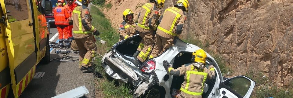 Un ferit greu en una sortida de via a la C-14 a Pinell de Solsonès