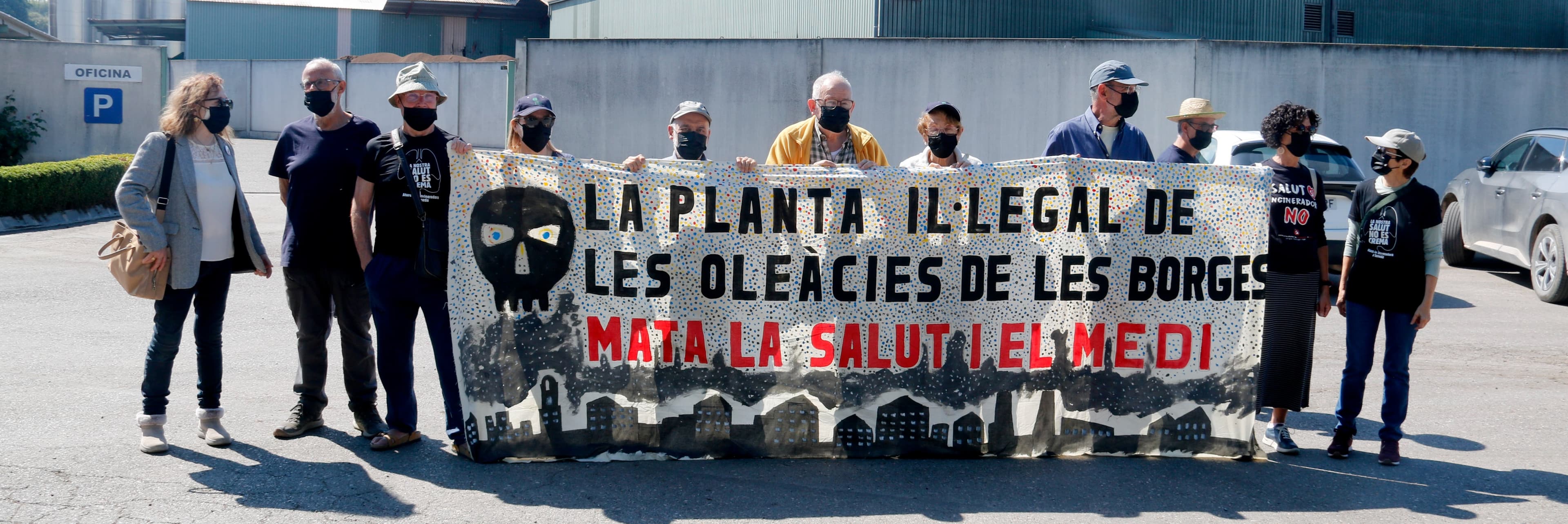 Ipcena i veïns de les Garrigues denuncien males olors i contaminació per part d'una empresa d'extracció de pinyola