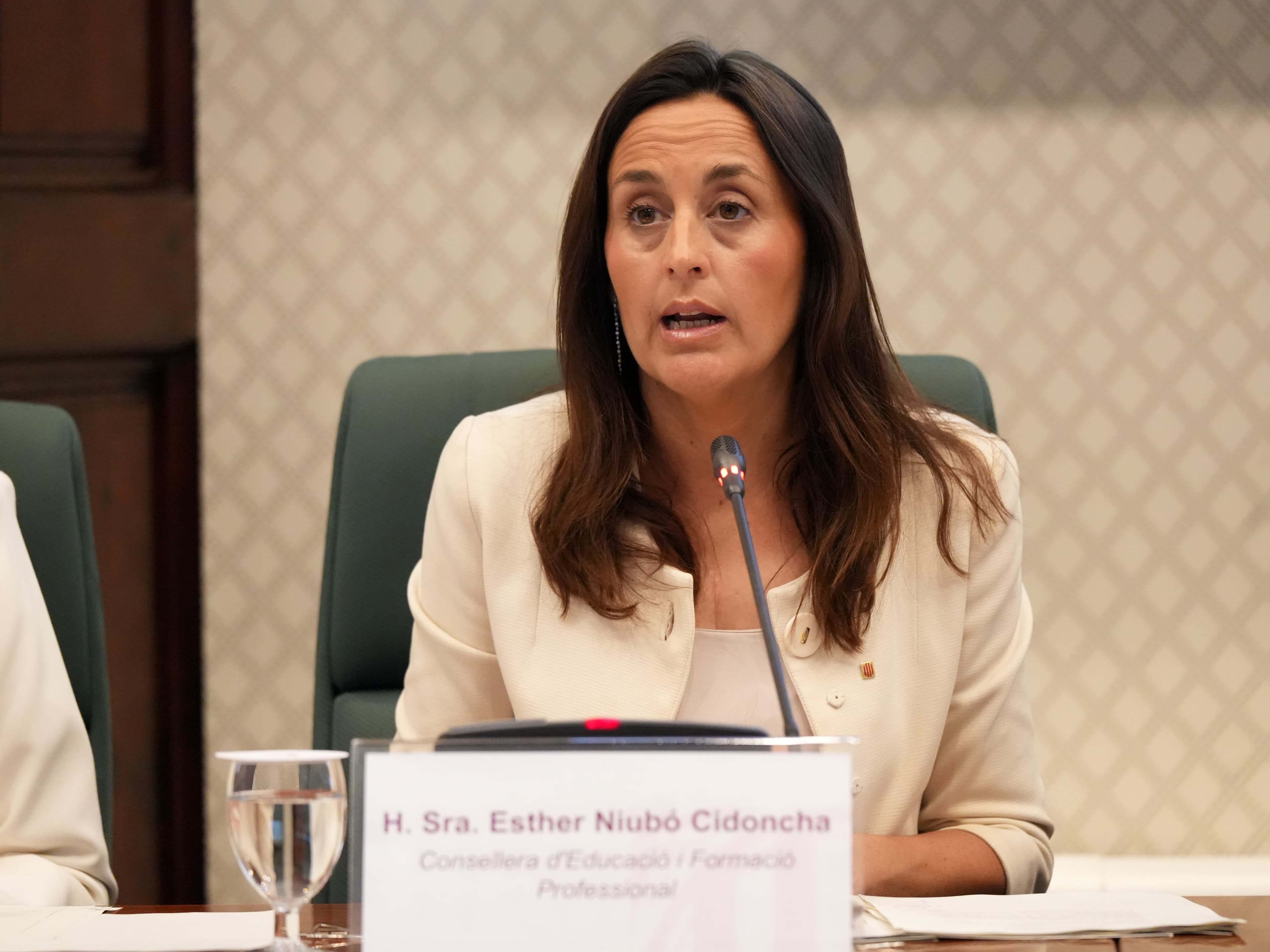 Educació presentarà aquest dijous a la tarda la proposta "definitiva" als sindicats, amb més recursos a l’aula i increment salarial