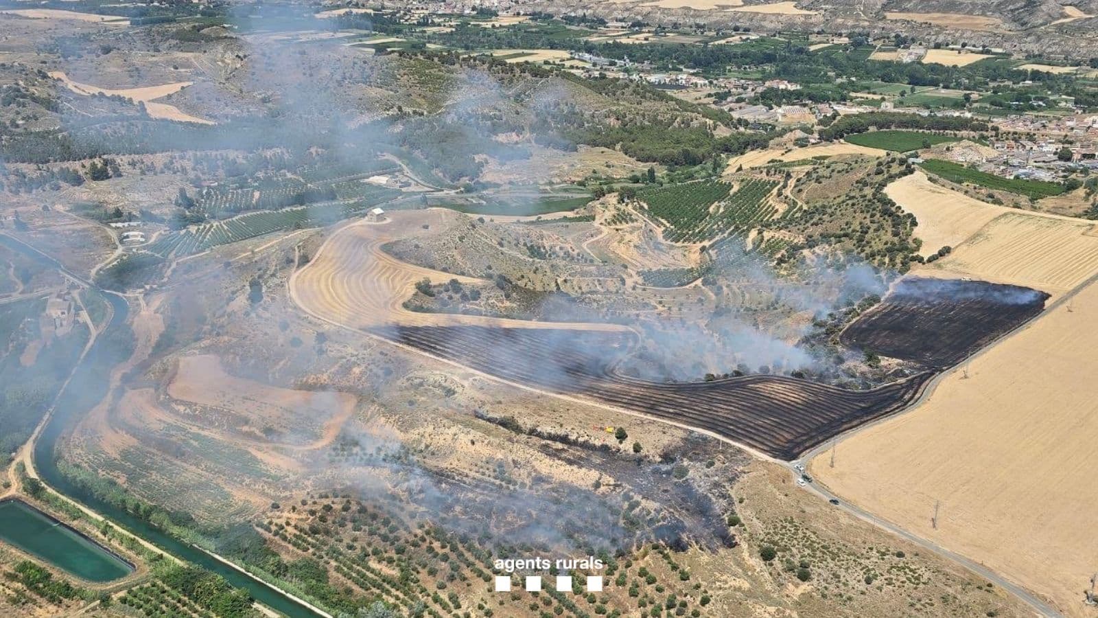 Els Bombers donen per controlats o extingits la desena d'incendis declarats els darrers dies a Ponent