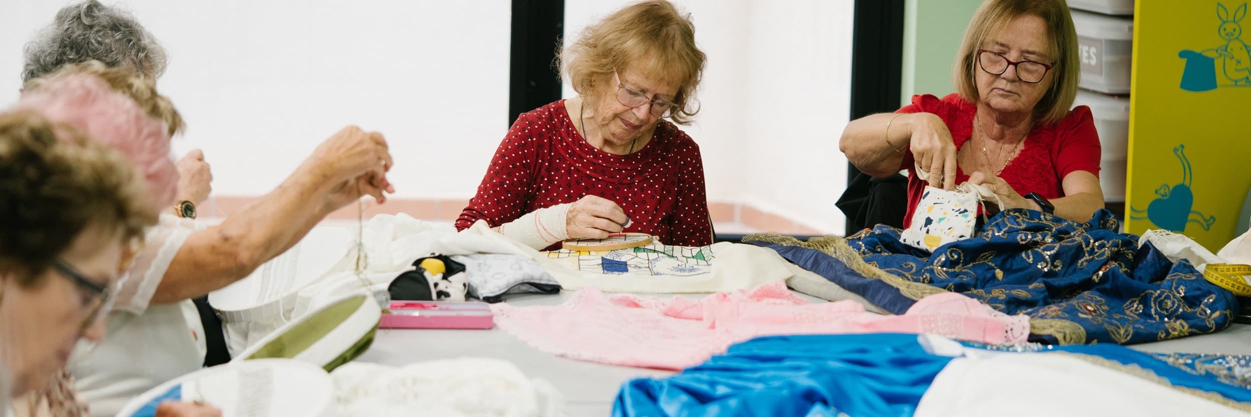 La Fundació “la Caixa” oferirà a Lleida diverses activitats gratuïtes a majors de 60 anys per combatre la soledat durant l’estiu