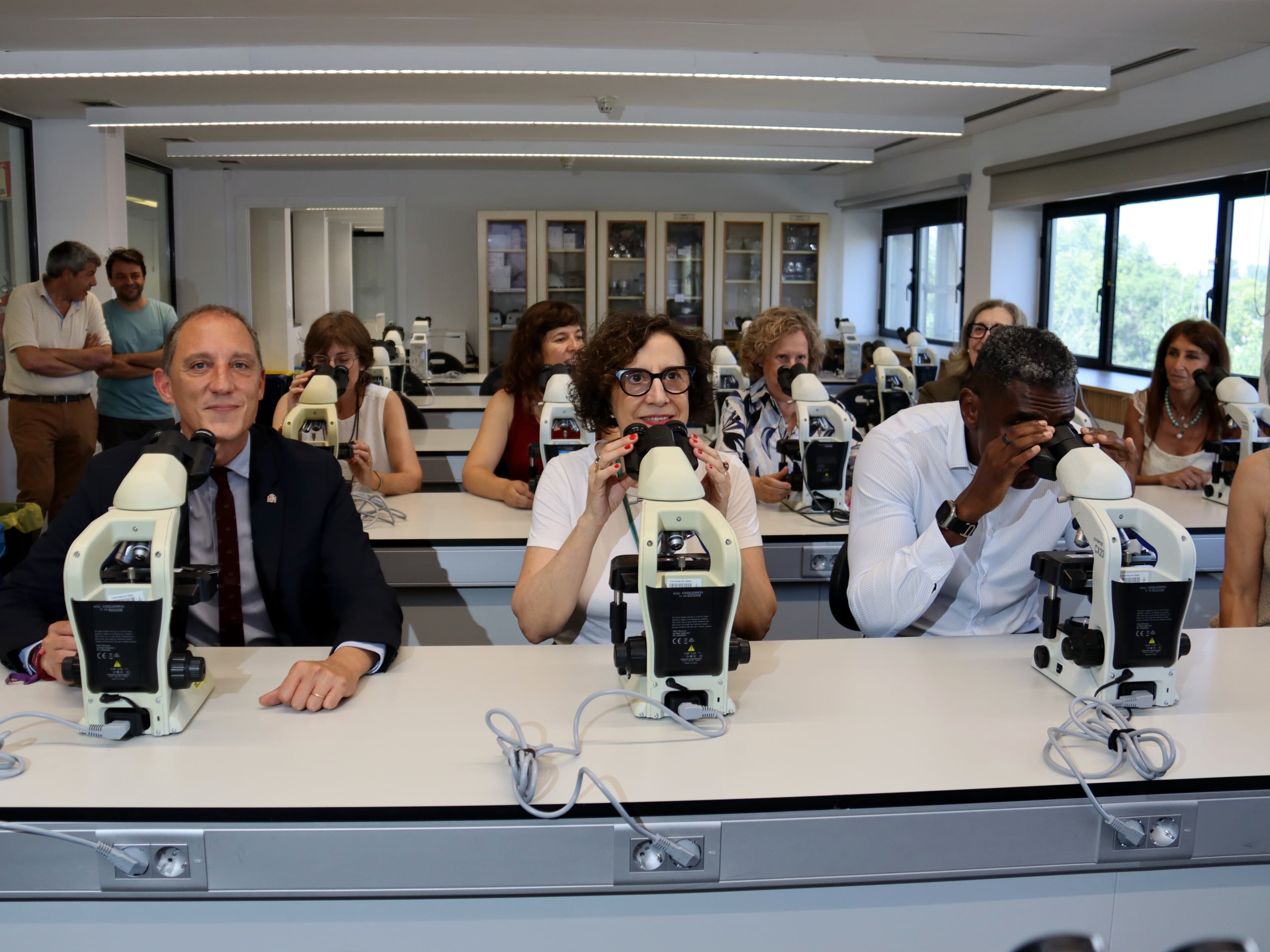La sala de disseccions de Medicina de la UdL duplica la seva capacitat