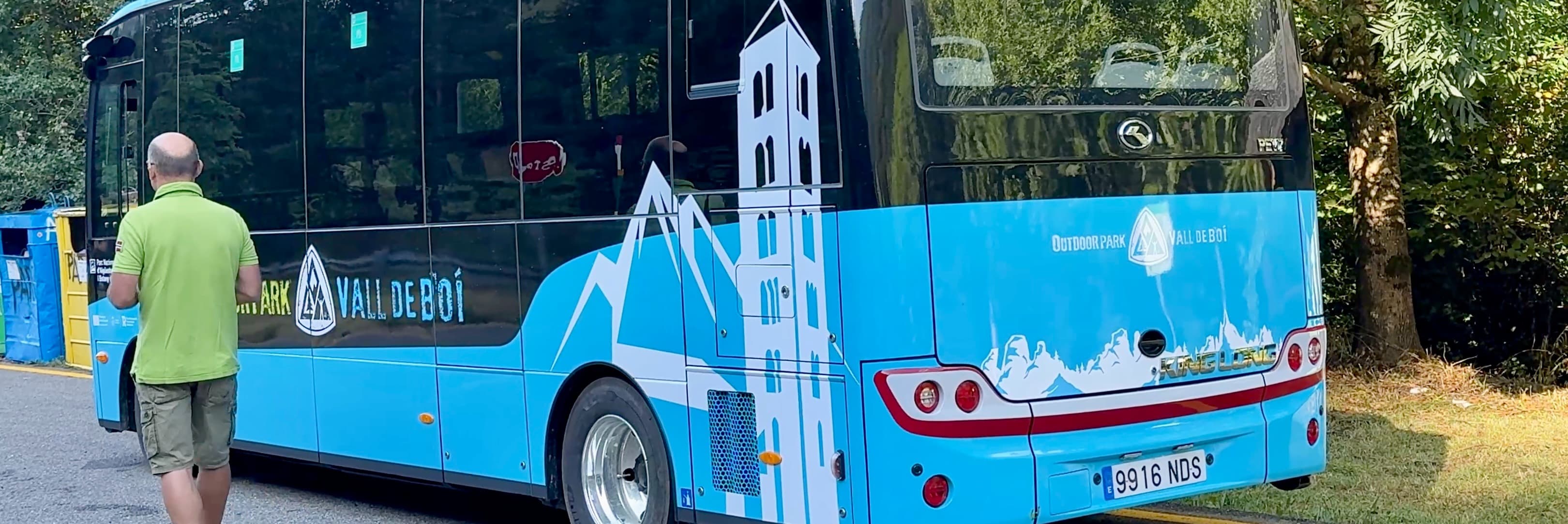 El Parc Nacional d'Aigüestortes estrena un nou servei de bus elèctric a la zona de Cavallers