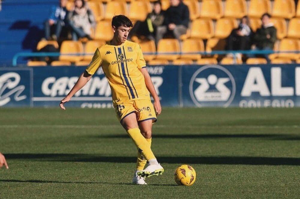 L'Atlètic Lleida apuntala la defensa amb el fitxatge del central Fer Romero