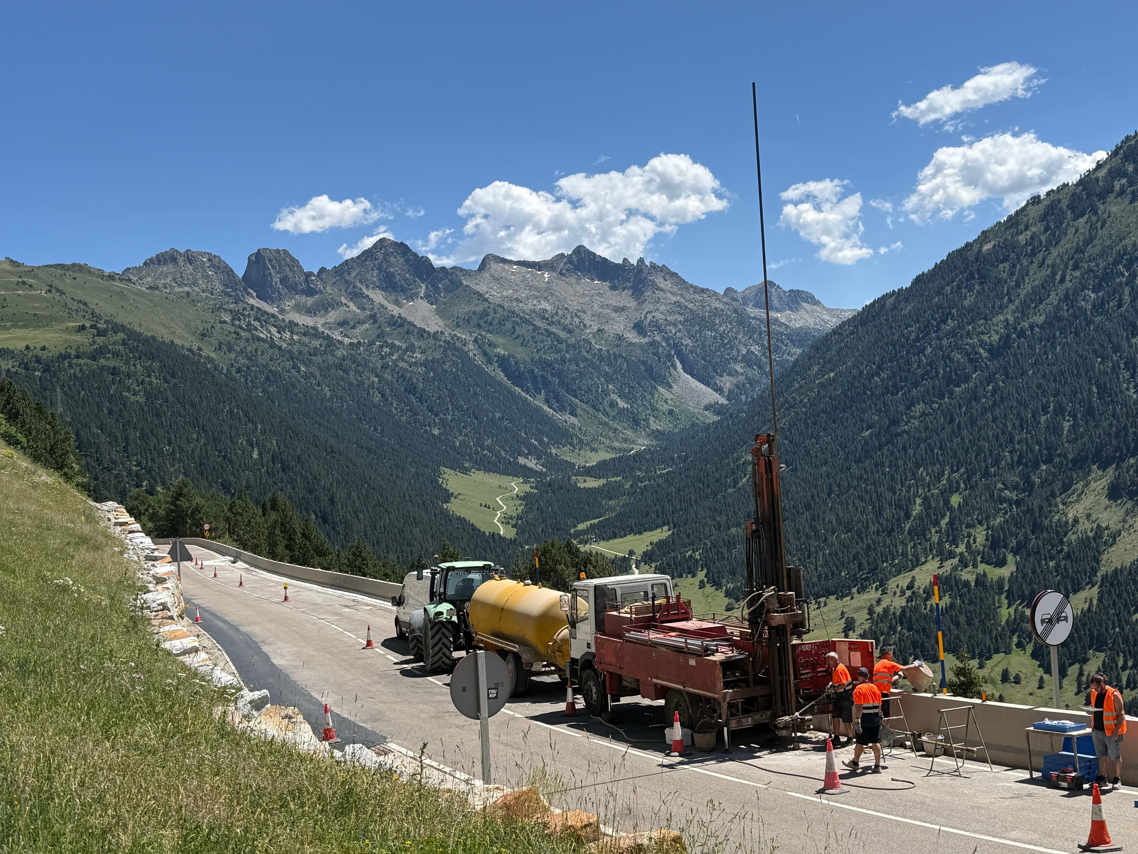 La carretera C-28 a Naut Aran patirà talls de 45 minuts per la reparació del tram que va patir una esllavissada fa sis mesos