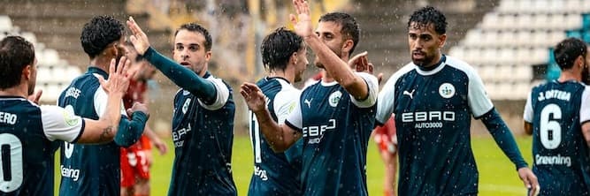 Atlètic Lleida i Badalona es reparteixen els punts en un bon partit de futbol