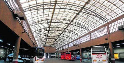 La Paeria s’obre a analitzar possibles usos “provisionals” a l’antic baixador d’autobusos de Lleida