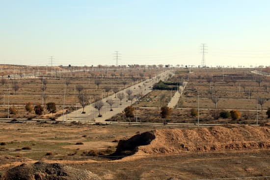 El Comú considera que l’inici de les obres de Torre Salses evidencien “l’abandonament del comerç local” per part del govern