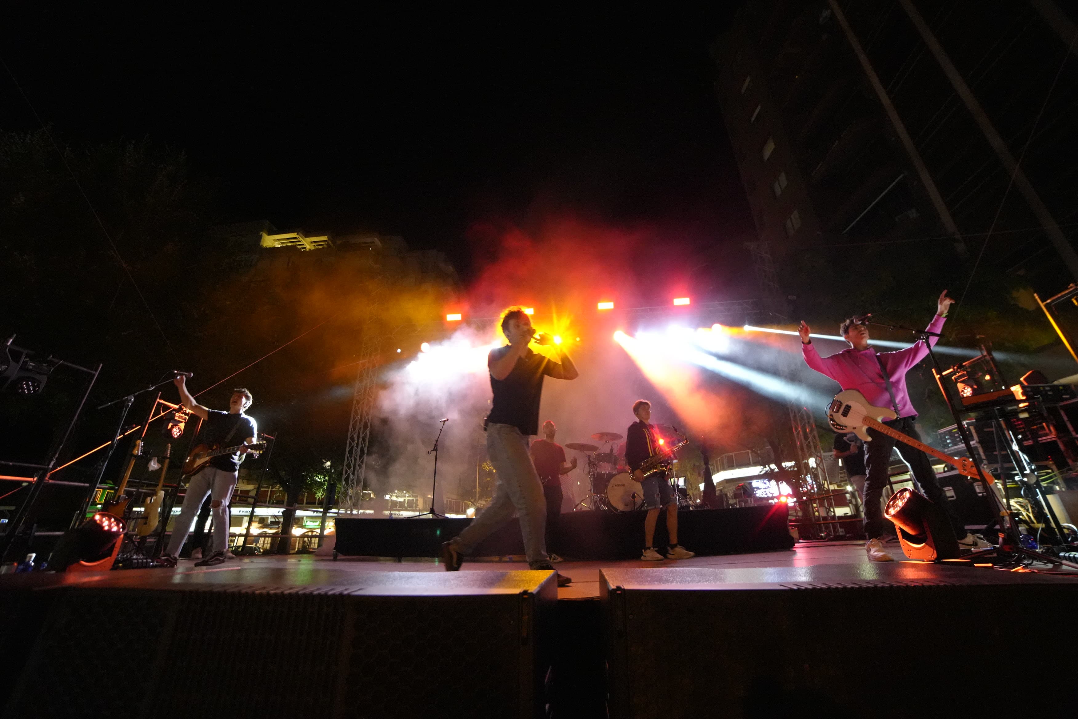 Sexenni estrena el single festiu i vitalista 'Malalt de somnis'