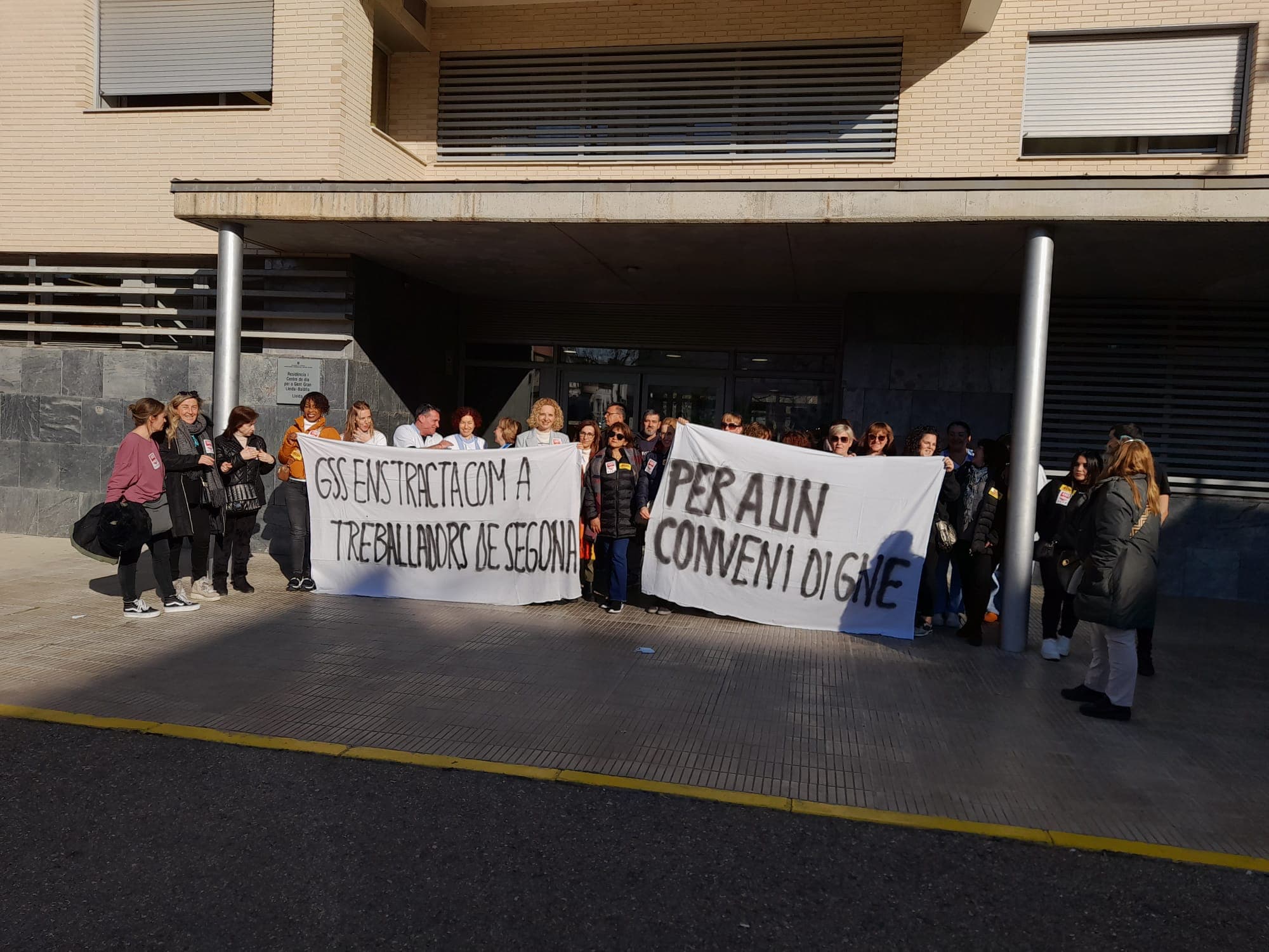 Els treballadors de les residències Balàfia I i II demanen l'increment pactat a l'estiu