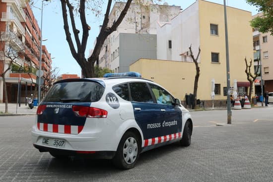 Els Mossos d’Esquadra detenen tres homes a Lleida per robatori en interior de vehicle