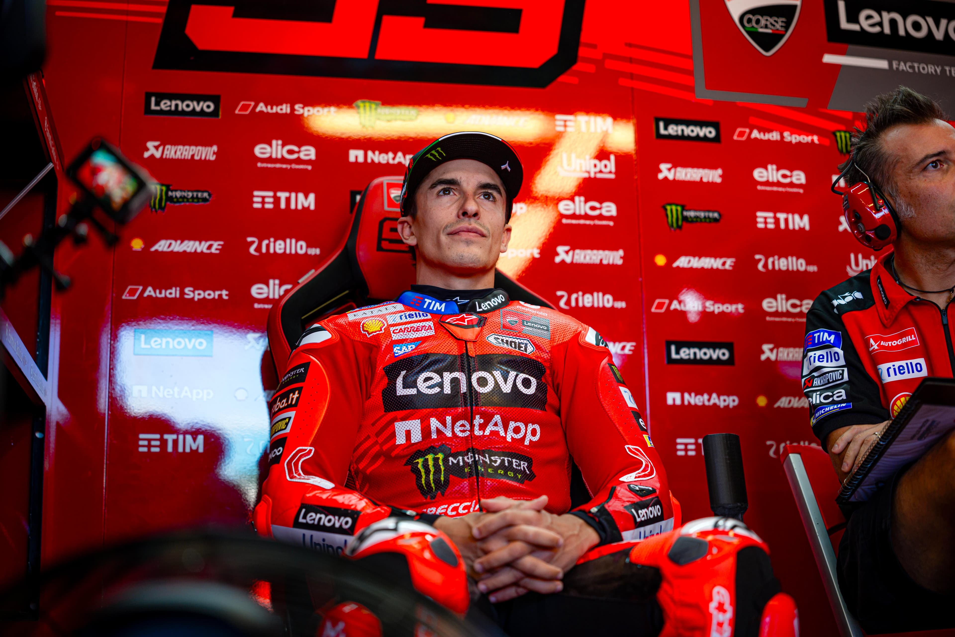 Marc Márquez segella una nova victòria i s’apropa al líder del campionat