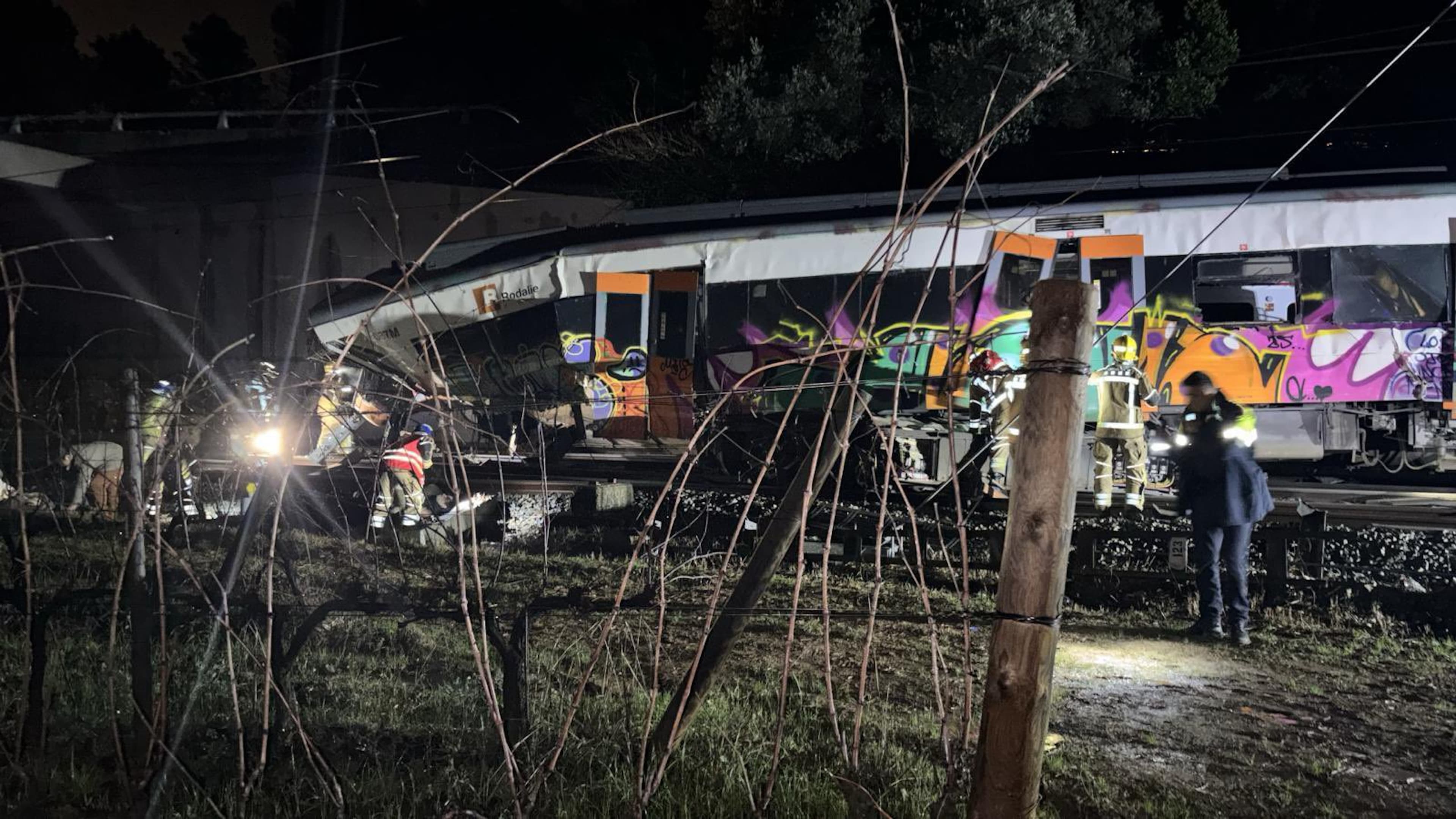 Tot el servei de Rodalies de Catalunya suspès i no circulen trens