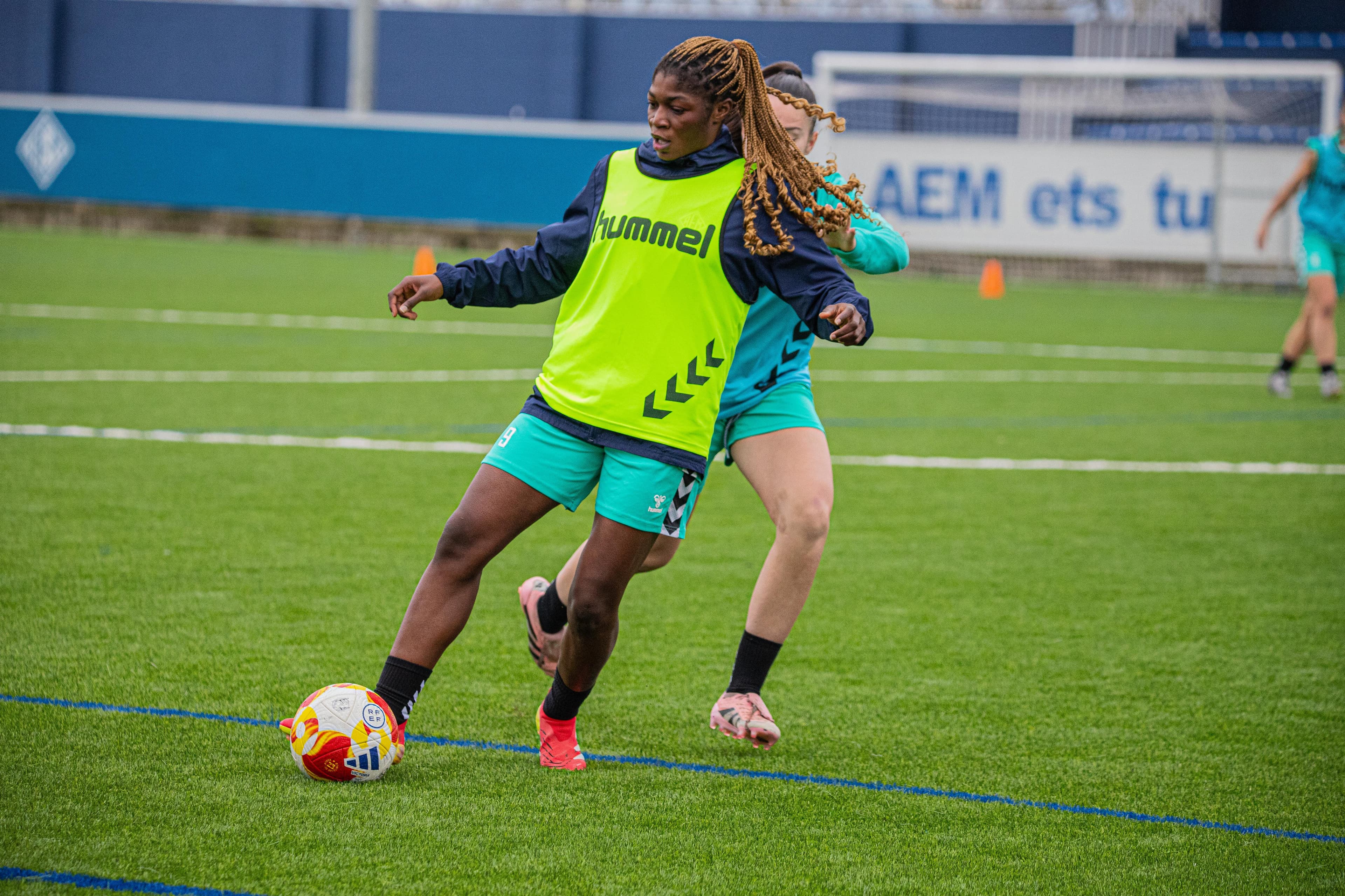 L’AEM incorpora pólvora ofensiva amb l’arribada d’Adama Congo