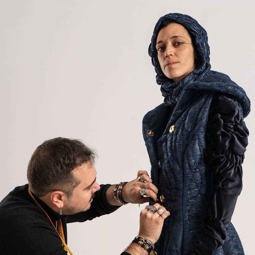 El lleidatà Josep Rosell vesteix als Goya l’actriu de ‘Sirat’, Jade Oukid