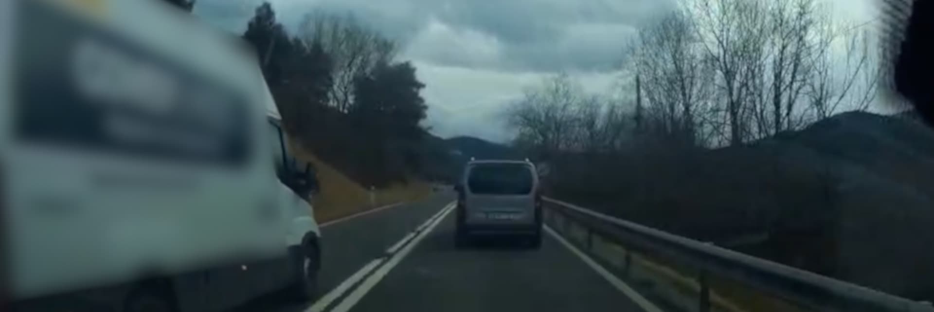 La Guàrdia Civil investiga un veí de Lleida per fer un avançament temerari amb una furgoneta a l'N-230