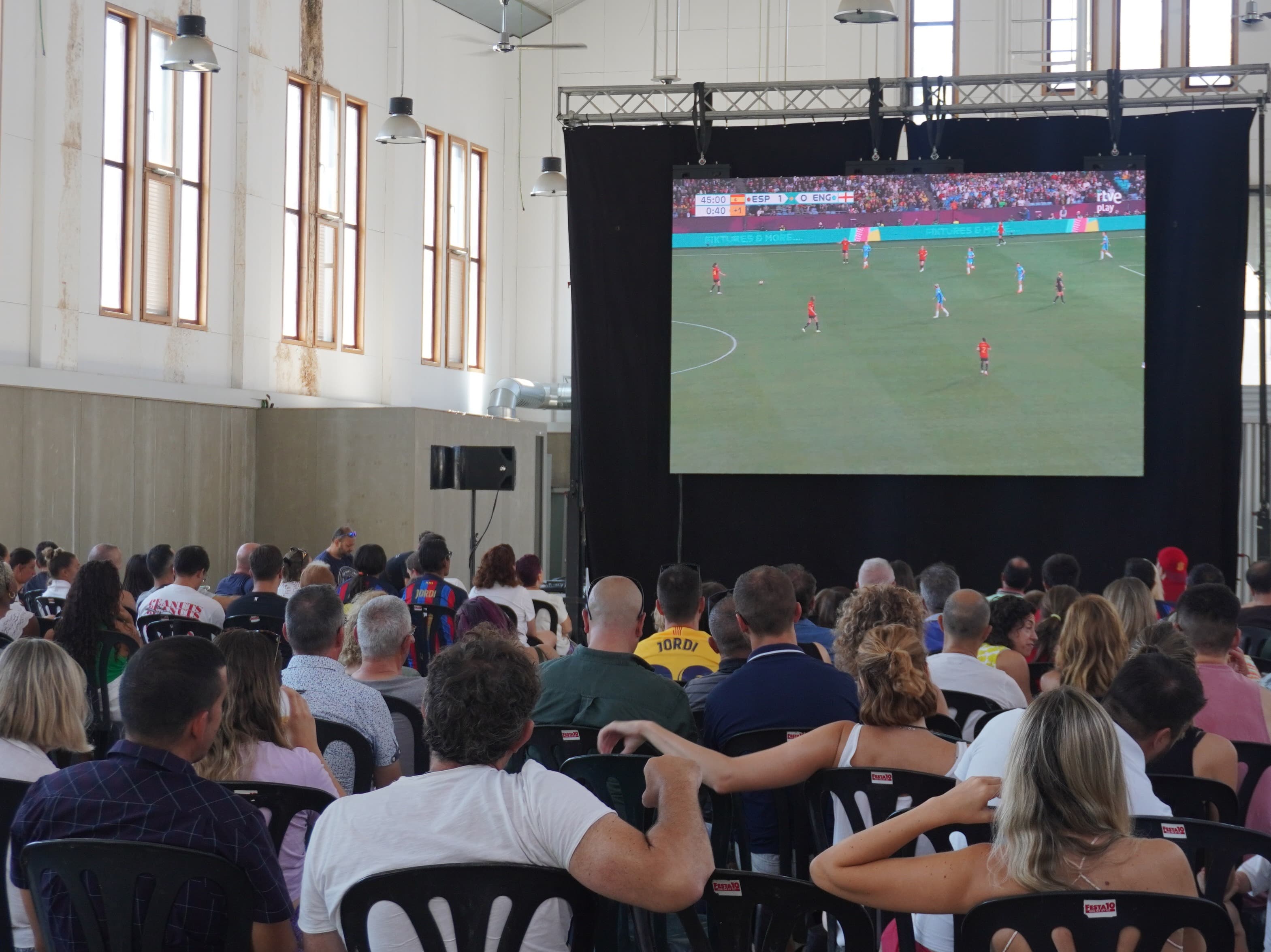 ERC torna a qüestionar que la Paeria insta·li una pantalla gegant per veure els partits de la selecció espanyola del proper Mundial