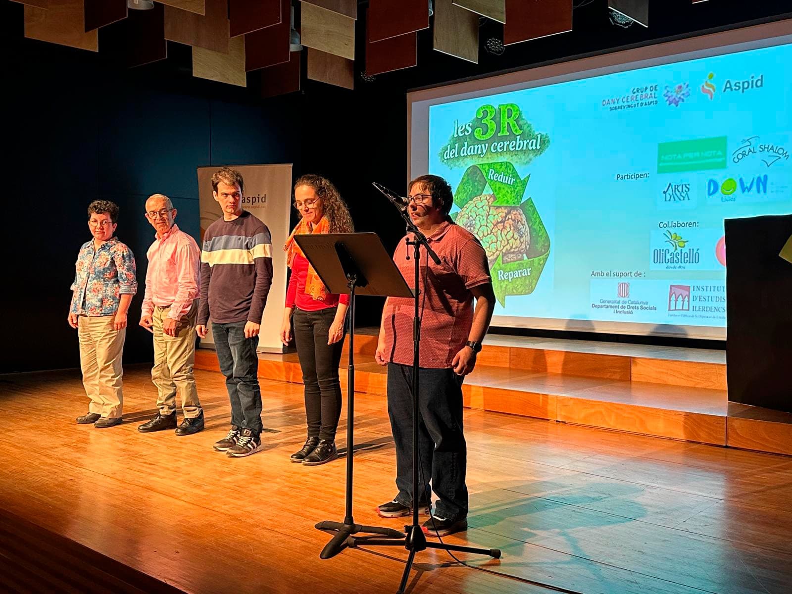 La Vetllada Poètica d’ASPID dona visibilitat al dany cerebral adquirit a l’Espai Orfeó de Lleida