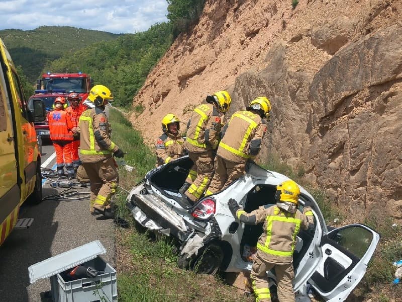 Un ferit greu en una sortida de via a la C-14 a Pinell de Solsonès