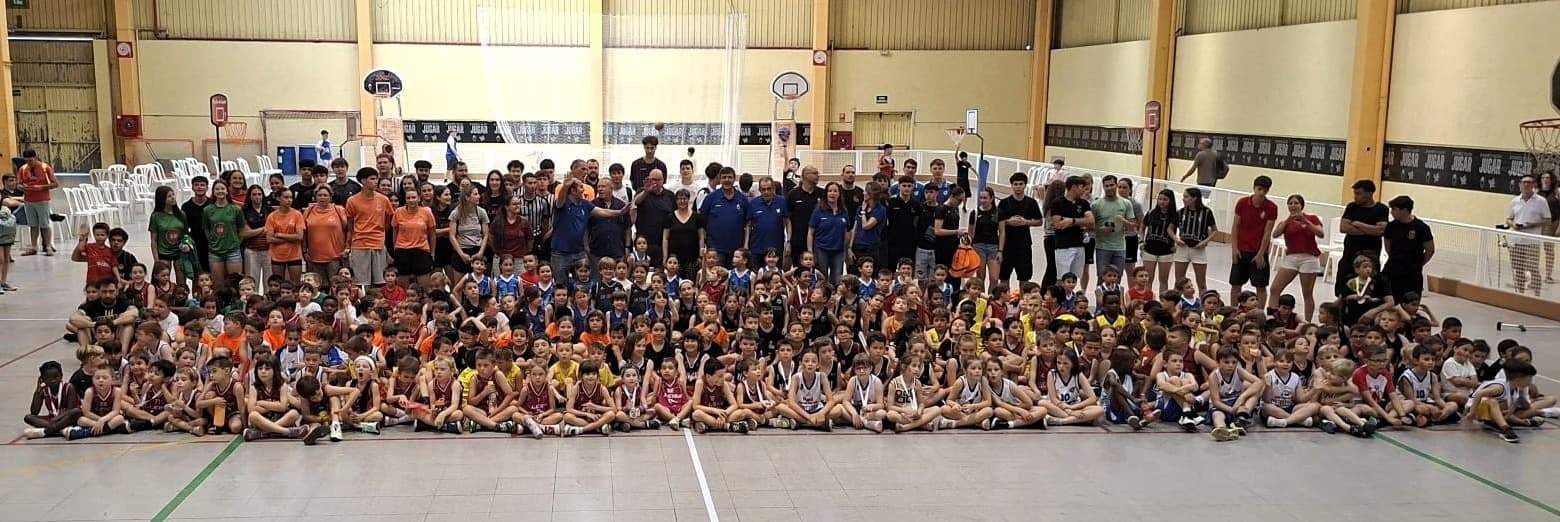 Mollerussa reuneix 400 infants a la trobada final d’Escoles de Bàsquet