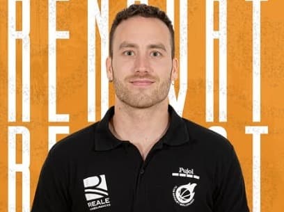 David West agafa el relleu de Marc Díaz a la banqueta del CB Pujol Mollerussa.