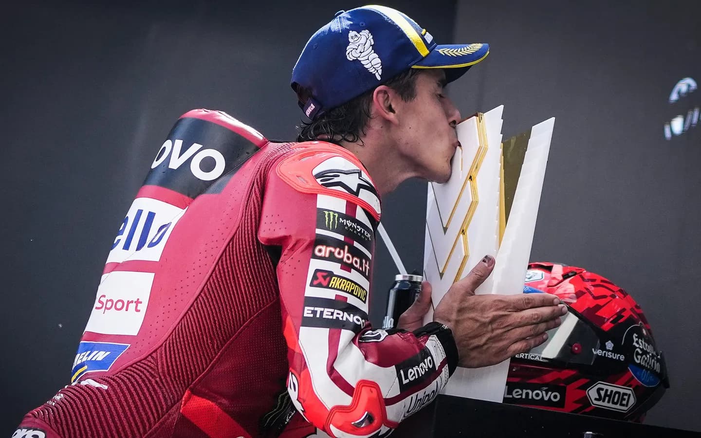Márquez torna a guanyar nou mesos després i arriba a les 100 victòries a Hongria