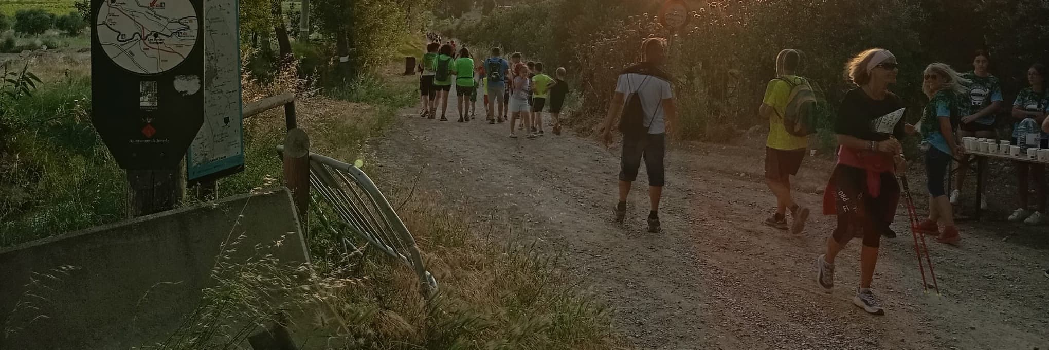 Unes 300 persones participen a la 11a edició de la Cursa de les Cassoles de Tros de Juneda