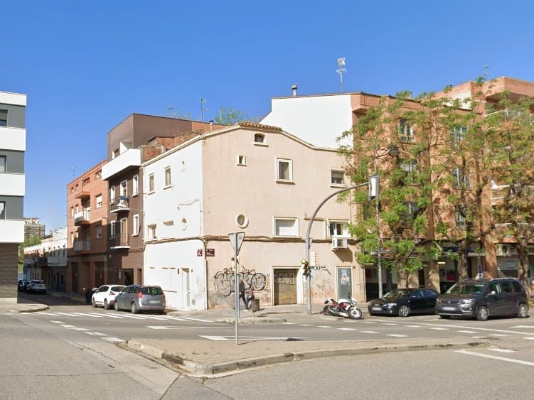 Mor un motorista de 49 anys en un accident a la rotonda de Barris Nord de Lleida