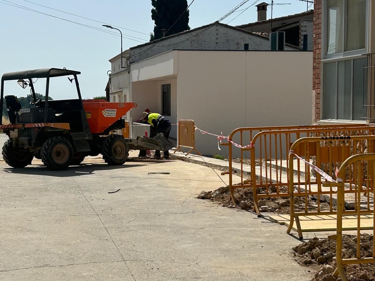 Corbins treballa en la renovació de part de la xarxa de subministrament d’aigua