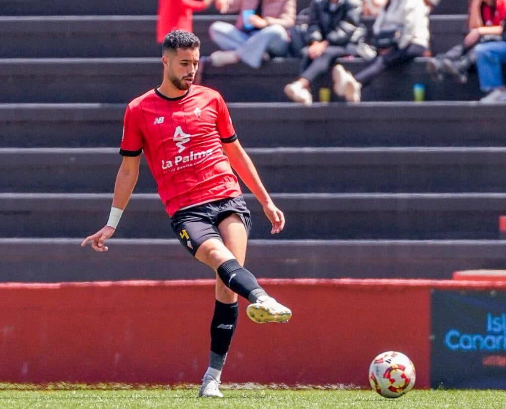 Cristian Abreu es converteix en l'onzè fitxatge de l'Atlètic Lleida per a la temporada 26/27
