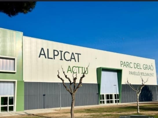 El PP d'Alpicat denuncia que el Pavelló Polivalent continua sense ser “plenament accessible” dos anys després de la seva inauguració