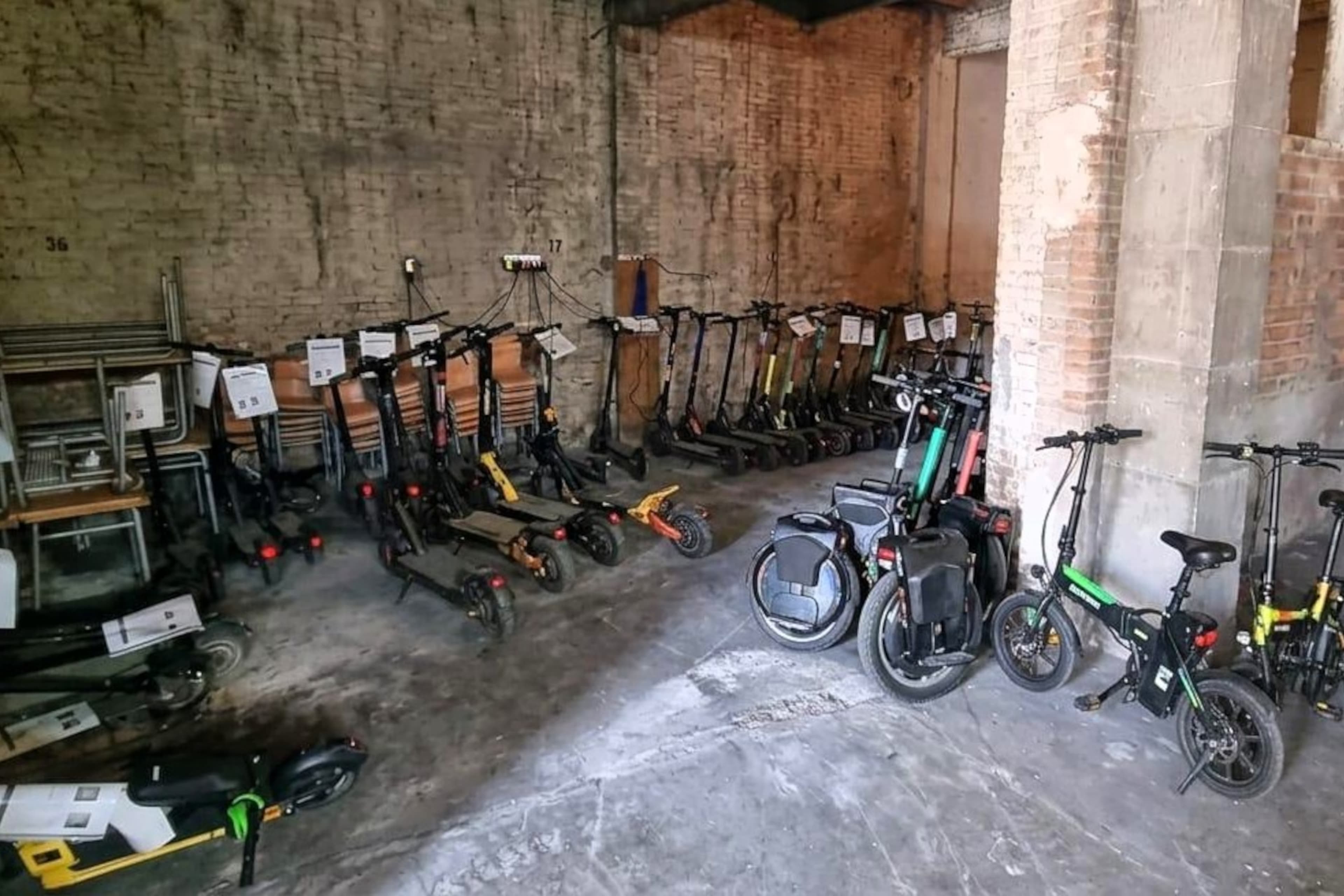 La Policia Local de Mollerussa imposa un centenar de sancions a usuaris de patinets elèctrics en tres mesos