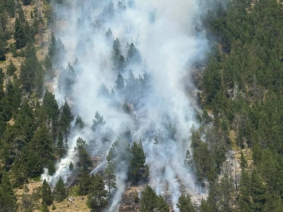 Estabilitzat l'incendi d'Os de Civís, a més de 2.000 metres d'altura
