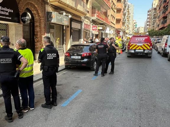 La terrassa d’un entresol s’esfondra al carrer Pi i Margall de Lleida sense causar ferits