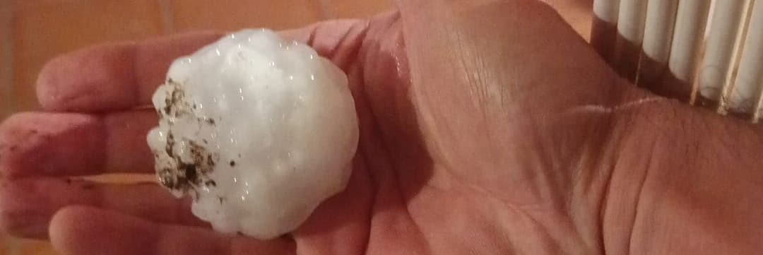 La tempesta d’aquesta nit deixa pedregades de fins a 7cm a Raimat