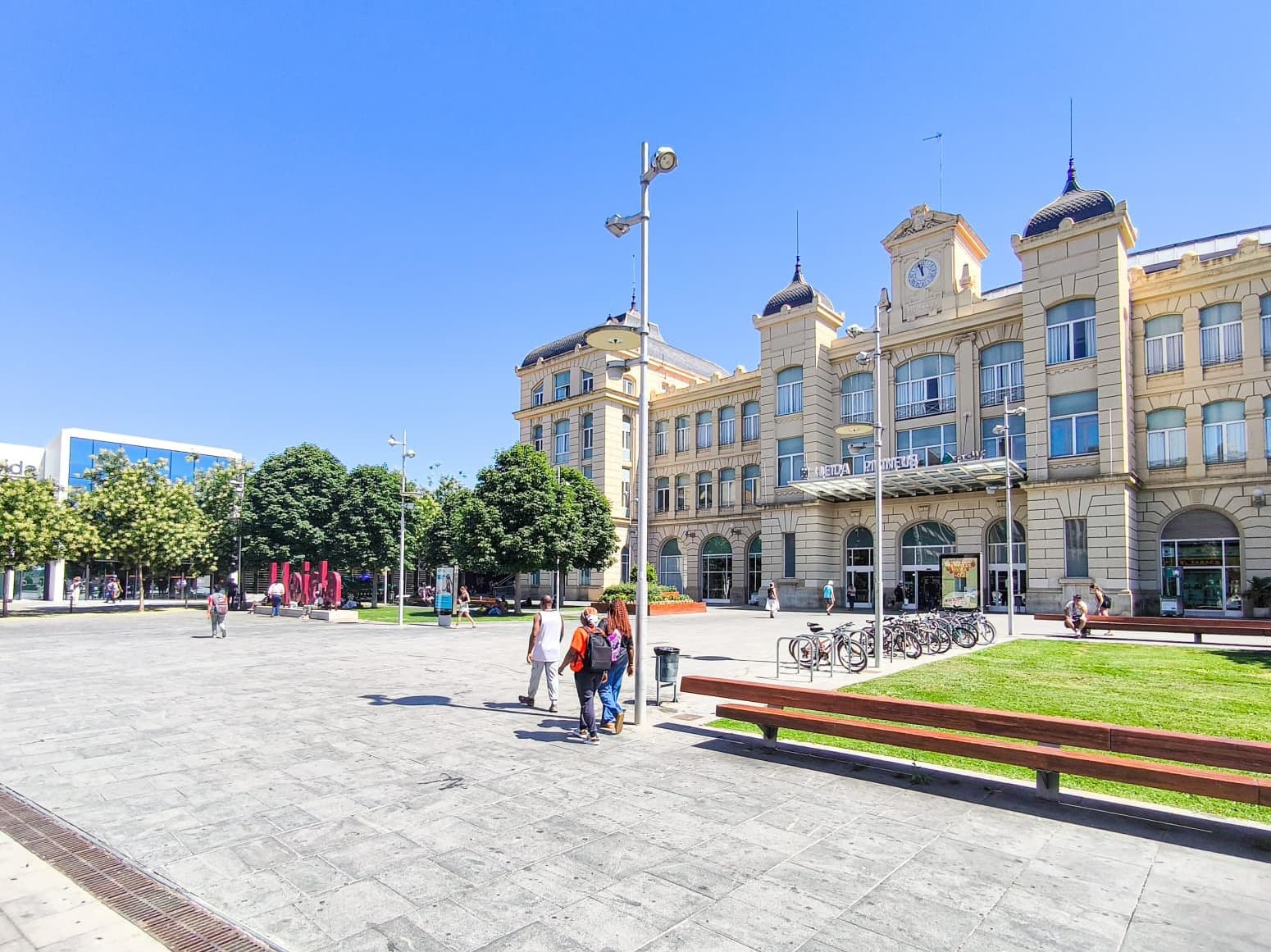 La Paeria instal·larà càmeres de videovigilància a la plaça Edil Saturnino, a l'estació